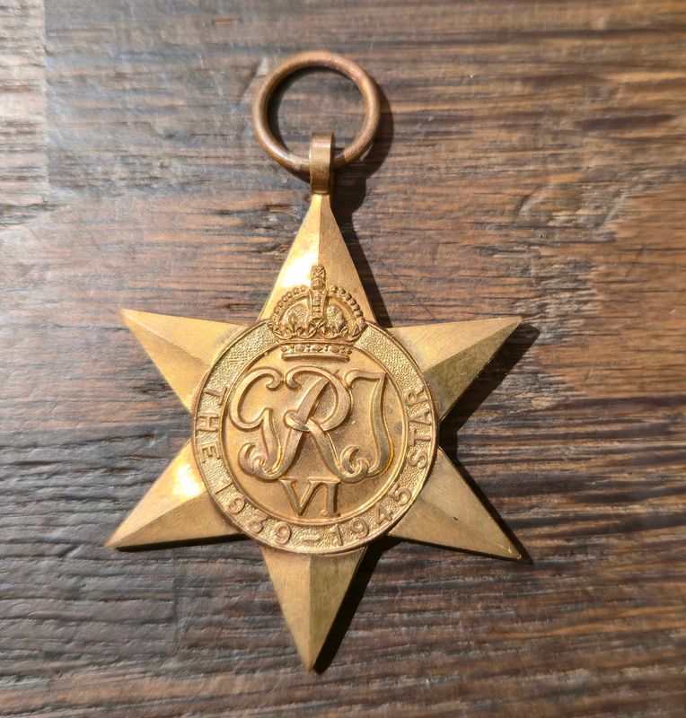 Genuine WW2 British 1939-1945 Star Medal