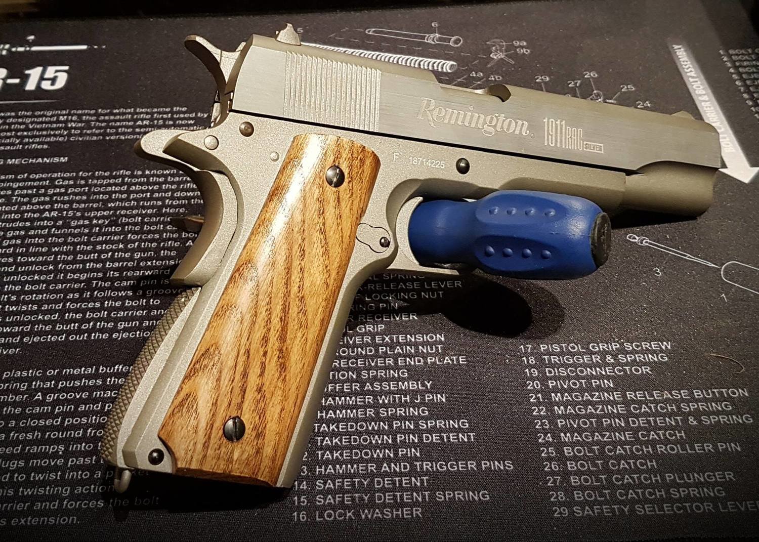 Custom 1911 Oak Grips