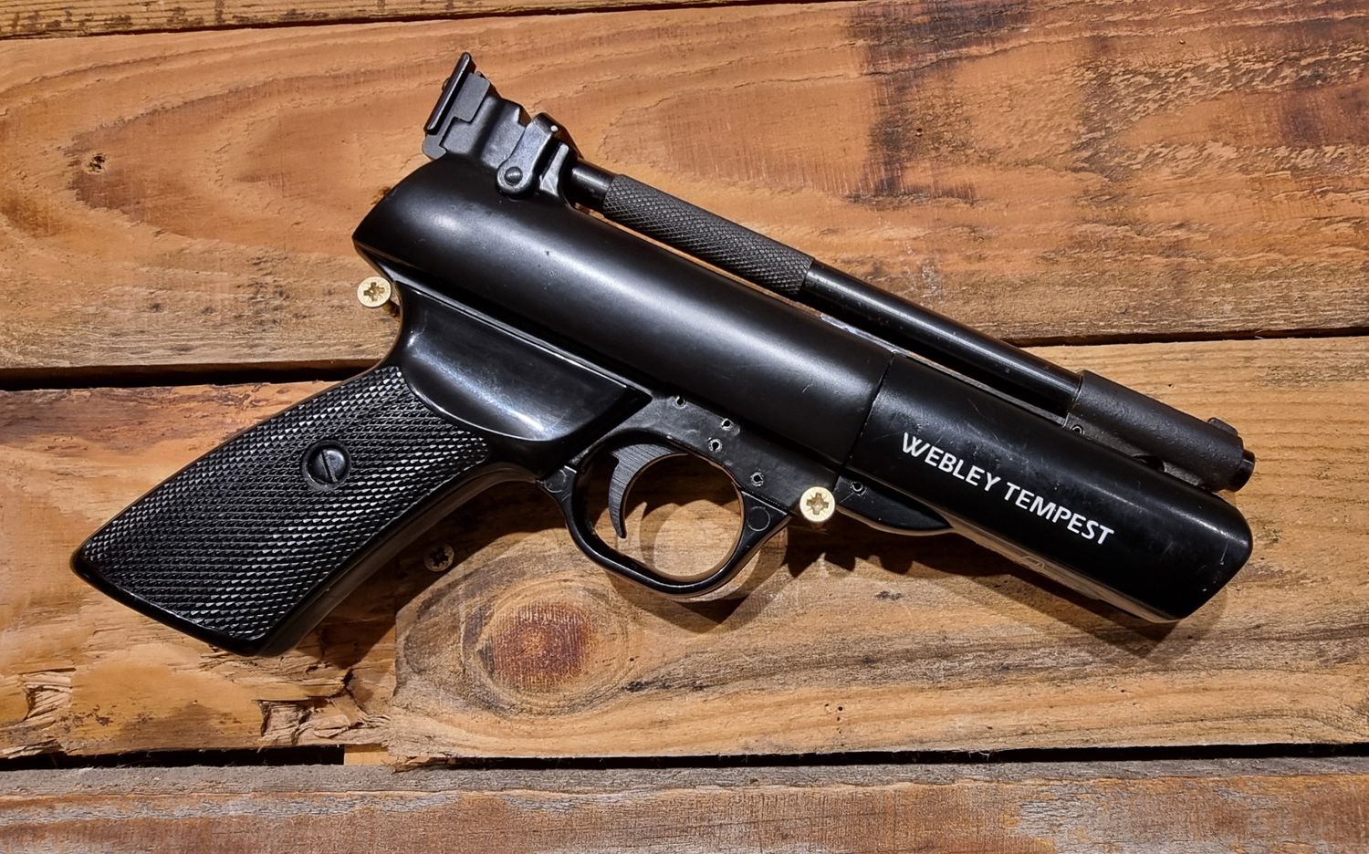 S/H Webley Tempest .177 Air Pistol S/H Webley Tempest .177 Air Pistol