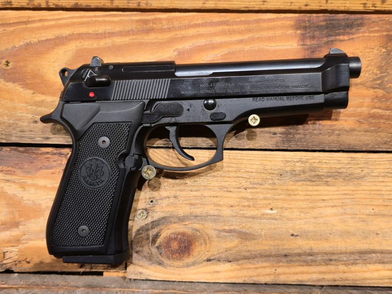 Beretta 92FS 9mm Pistol