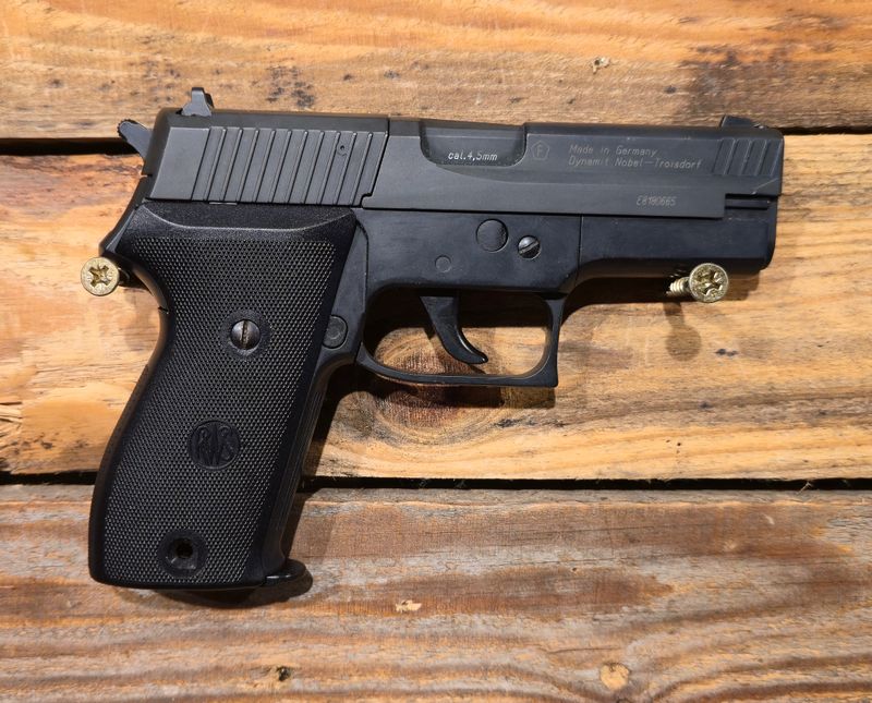 S/H RWS C225 .177 Air Pistol