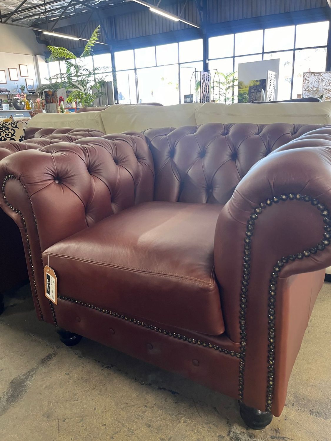Standard Chesterfield 1 seater Couch in Fullgrain Leather