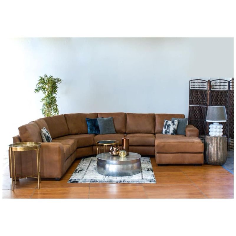 Valour Corner with added Daybed in Fullgrain Leather