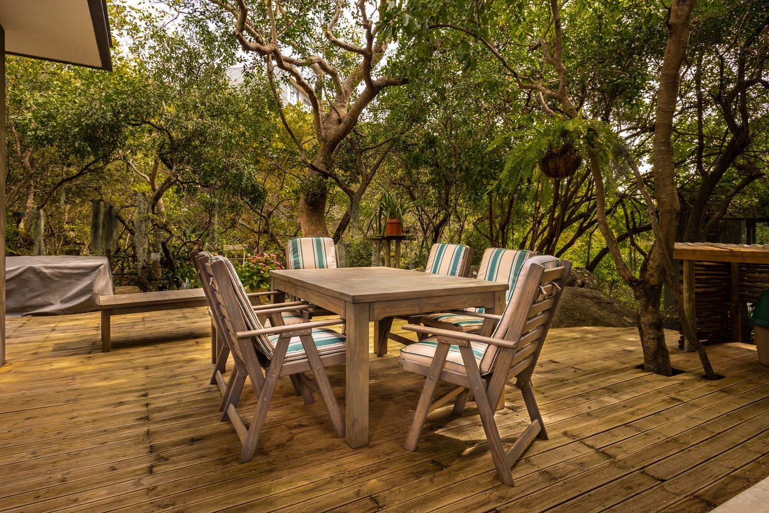 Solid Wood Patio 6 seater Table with Platinum Chairs