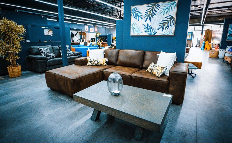 Kilimanjaro Daybed in Full Genuine Leather