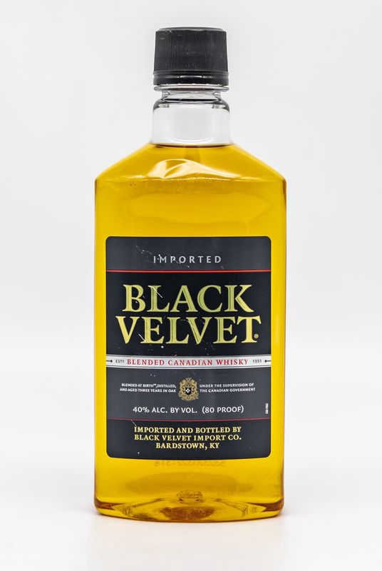 Black Velvet Reserve 750ml PL