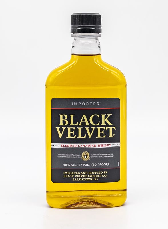 Black Velvet Reserve 375ml