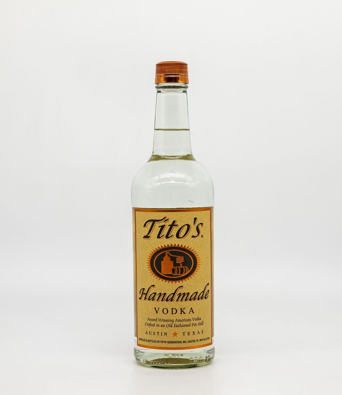 Tito&#39;s Handmade Vodka 750ml
