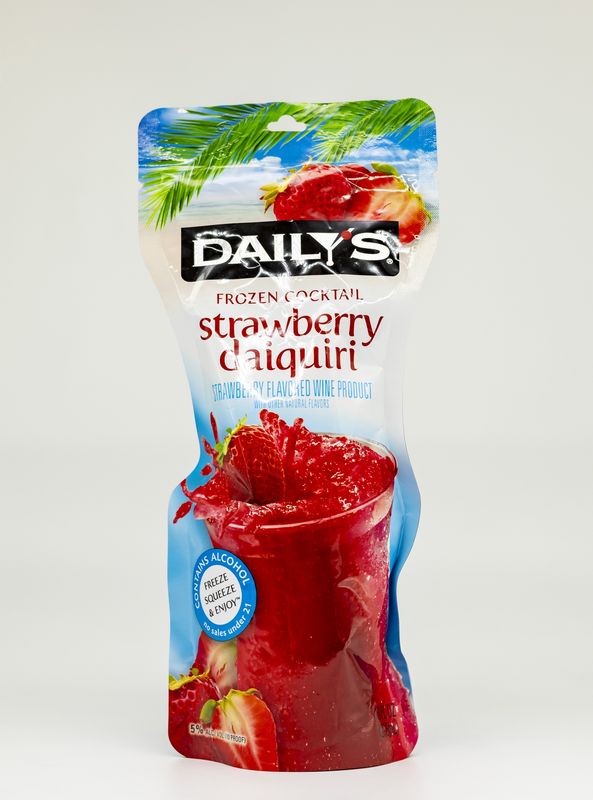 Daily&#39;s Strawberry Daiquiri Frozen Cocktail Pouch 10oz