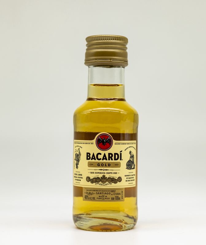 Bacardi Gold 100ml