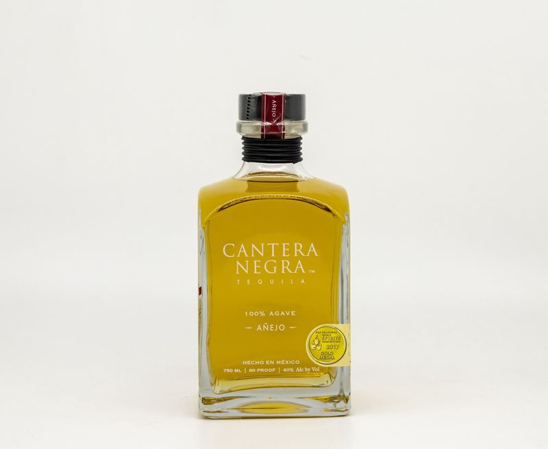 Cantera Negra Añejo 750ml