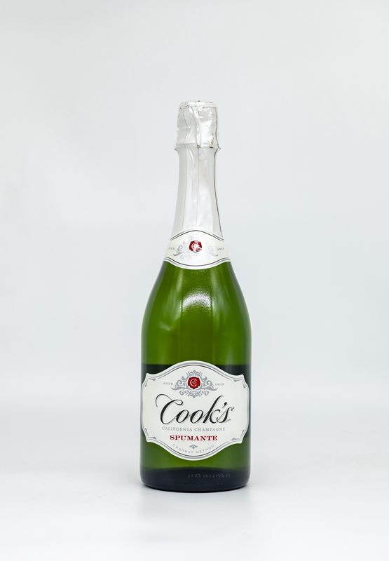 Cook’s Spumante 750ml