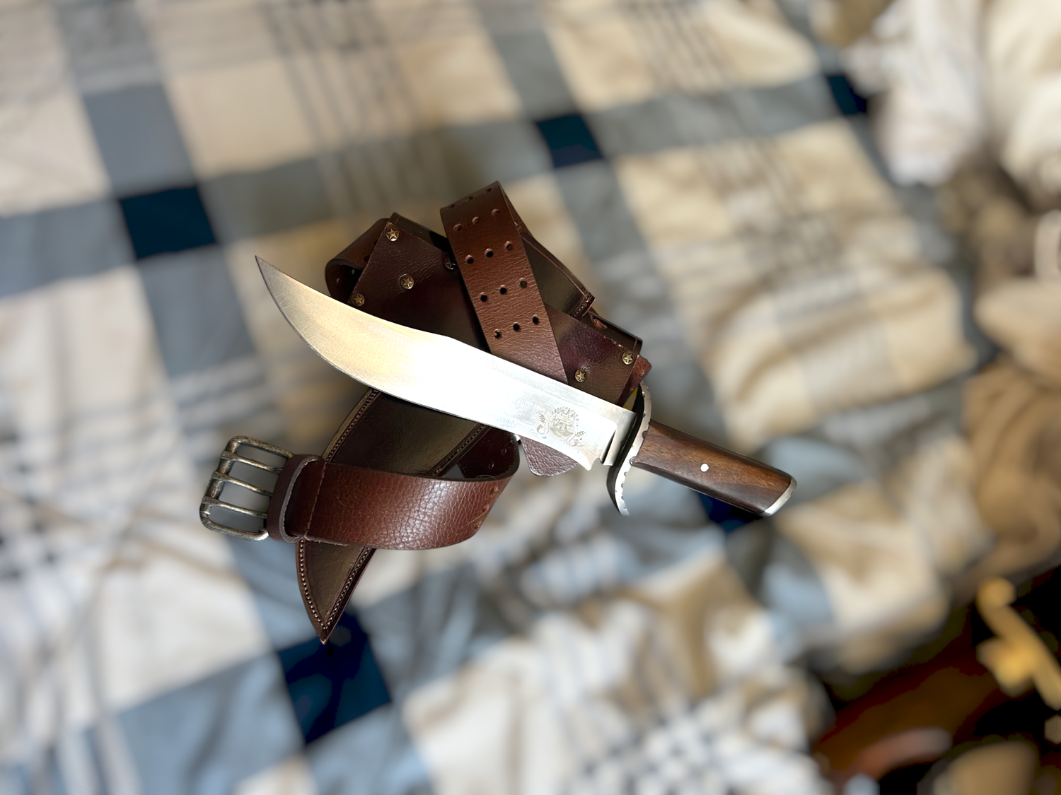 Gun belt Bowie knife&amp; leather sheath. 2 inch gun belt, optional