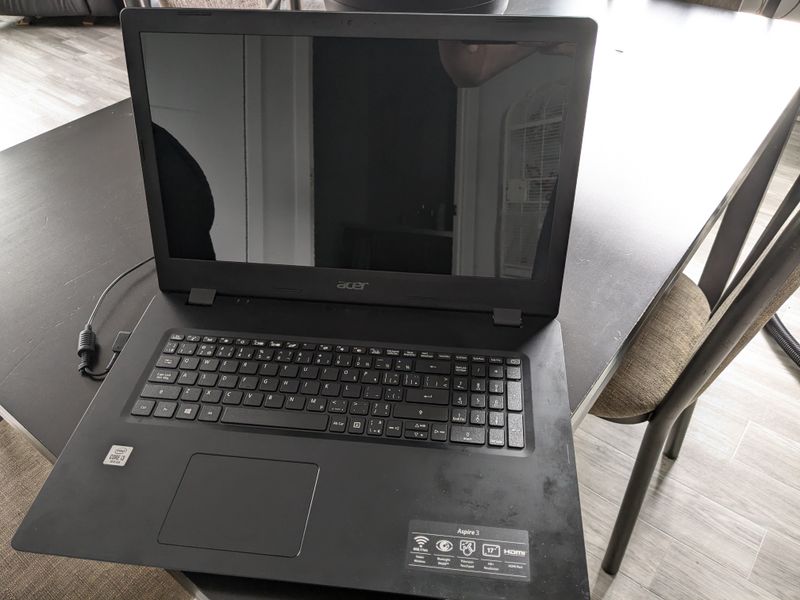 Ordinateur portable Aspire 3 A317-52