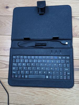 CLAVIER POUR TABLETTE ANDROID 7,8,9 POUCE