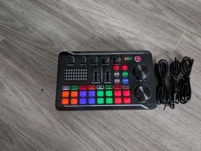 F998 Portable Audio Mixer avec écran de 7,5 pouces - Idéal pour la diffusion