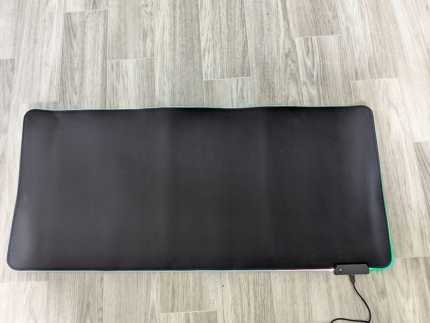 RGB Gaming Mouse Pad Grande Taille Coloré Lumineux pour PC Ordinateur Bureau