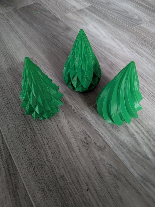 Arbre de Noël 3D imprimé – Déco festive, personnalisable et écoresponsable