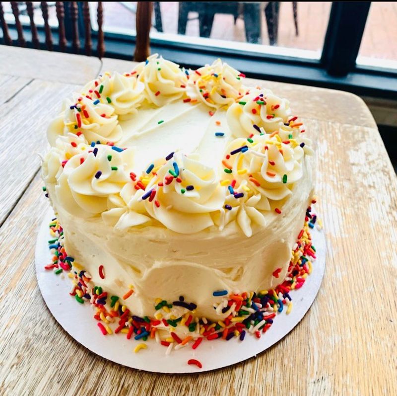 Cake (or Cupcakes)