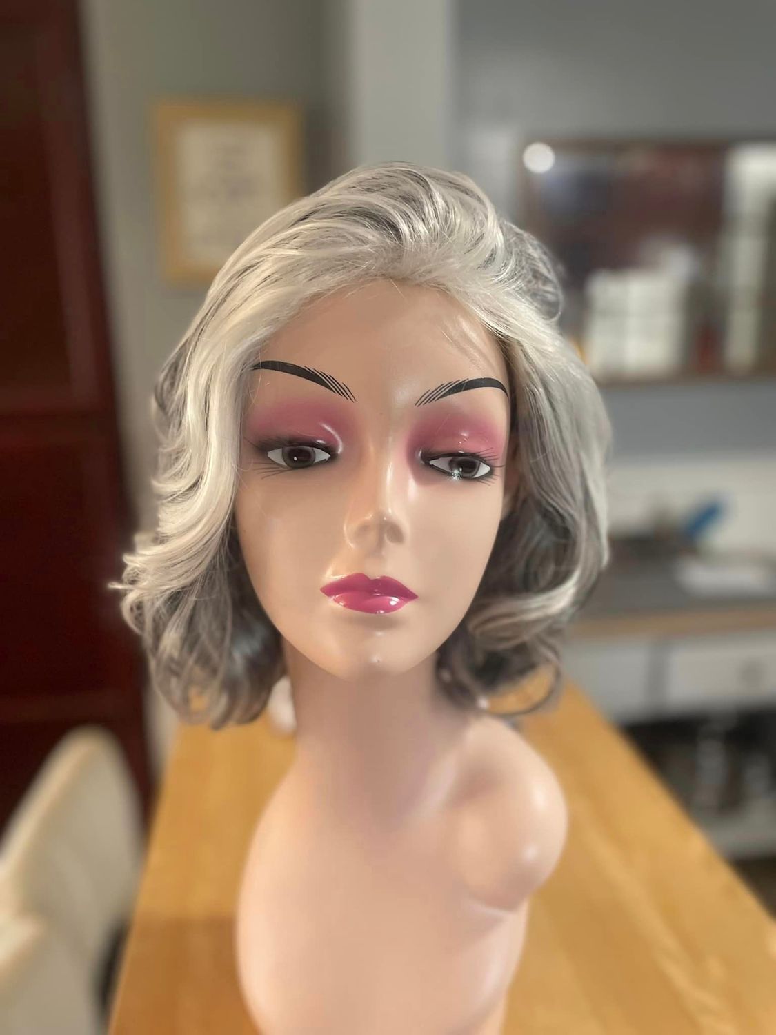 Curly version grey/white front-12&quot;