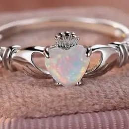 925 Silver Opal Claddaugh ring