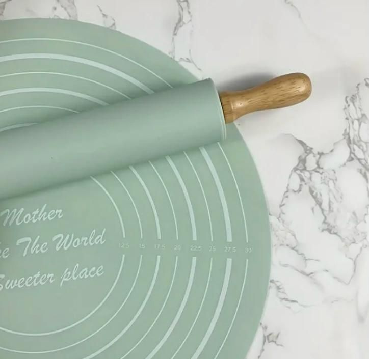 Rolling Pin and Silicone Pastry Mat Set
