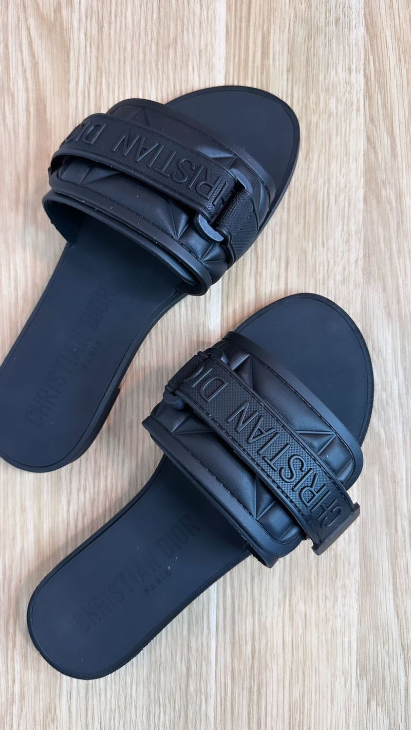 Sandals 10