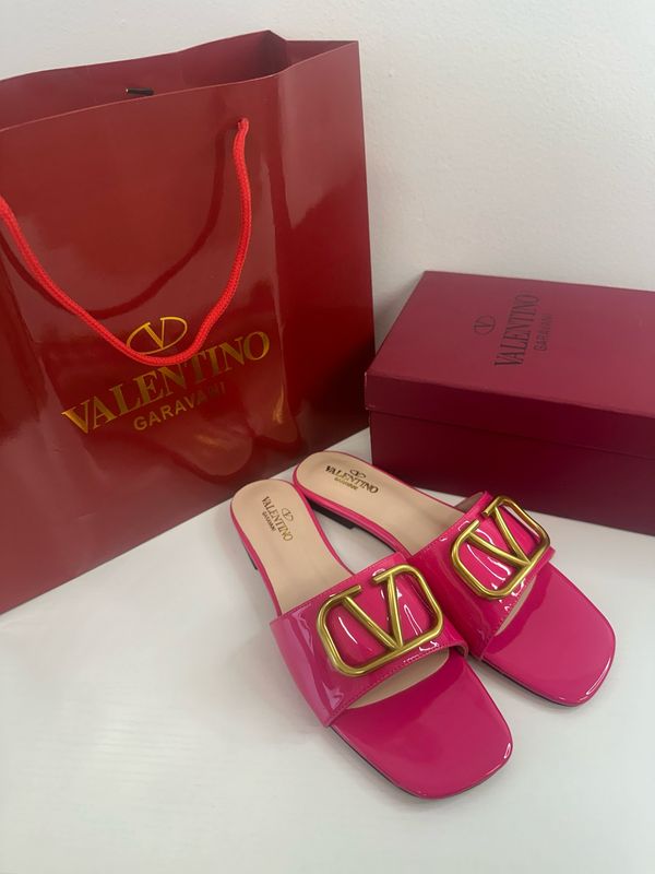 Sandals V