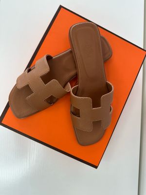 HM sandals