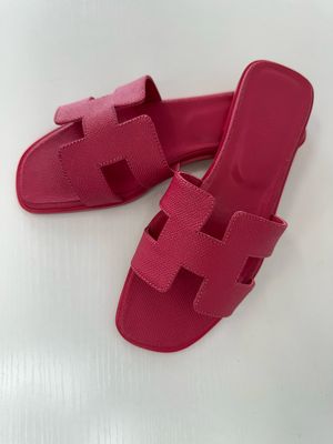 HM sandals