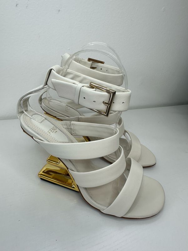 Heells 01