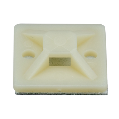 Montaje-Sujetador Adhesivo STRONGHOLD de 4 Vías de 1&quot; x 1&quot; x 1/4&quot;, Color Natural,  Nylon 6.6 Retardante de Llamas V-2, Paquete de 100pz