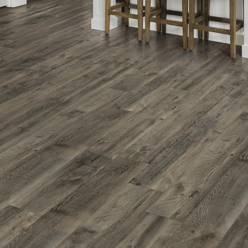 Cornerstone Oak AquaFlor Plus Water Resistant Laminate Cornerstone Oak AquaFlor Plus Water Resistant Laminate