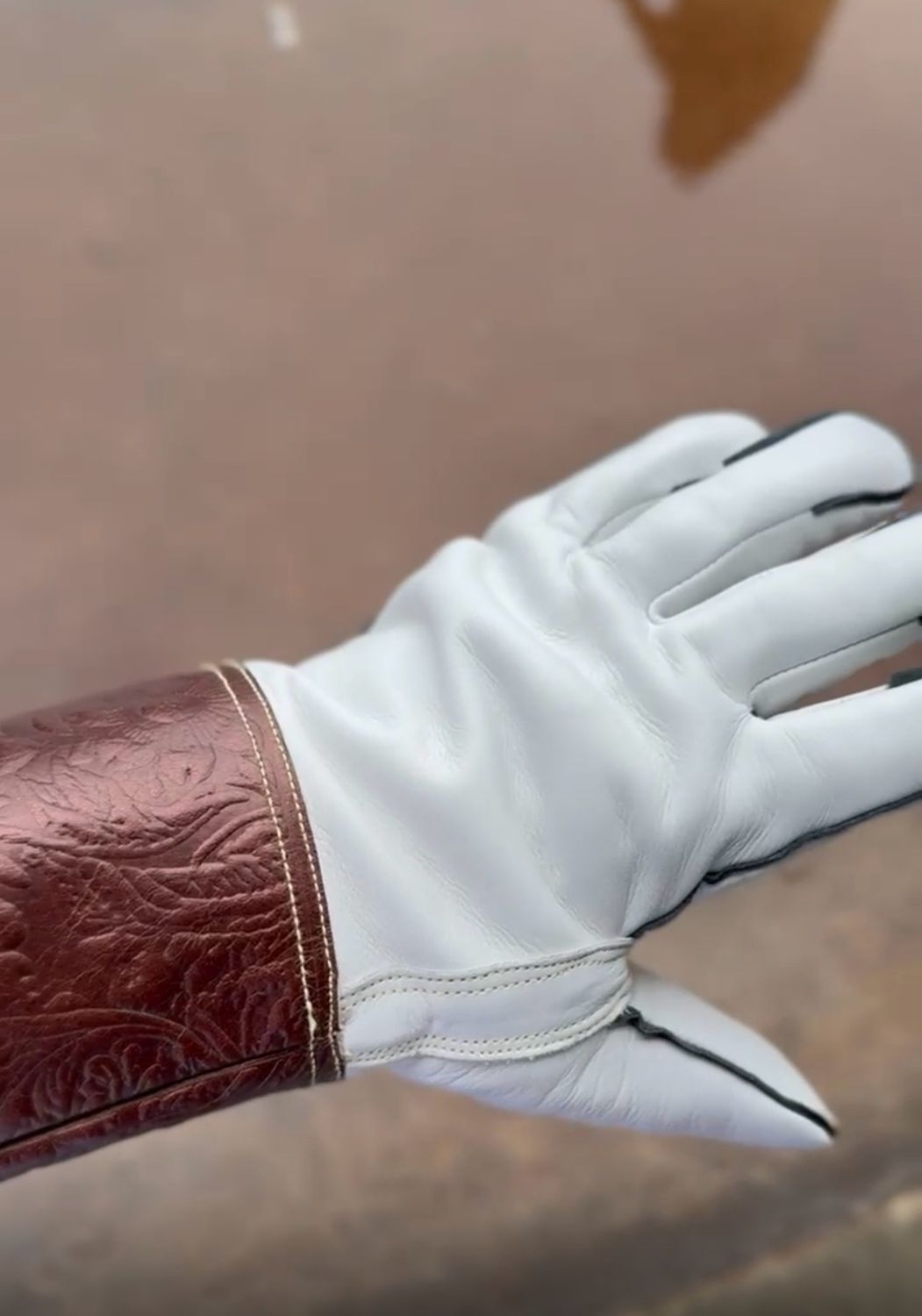 BANDIDOS STICK GLOVES