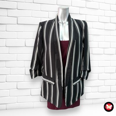 **HOY** Blazer de media manga de rayitas LADY BLUSH Talla 42