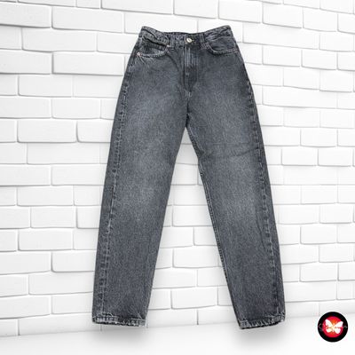 Pantalón vaquero mom ZARA Talla 34
