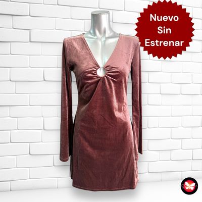 Vestido de terciopelo SINSAY Talla M