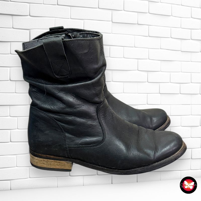 **SALES** Botines de piel CELLINI T39