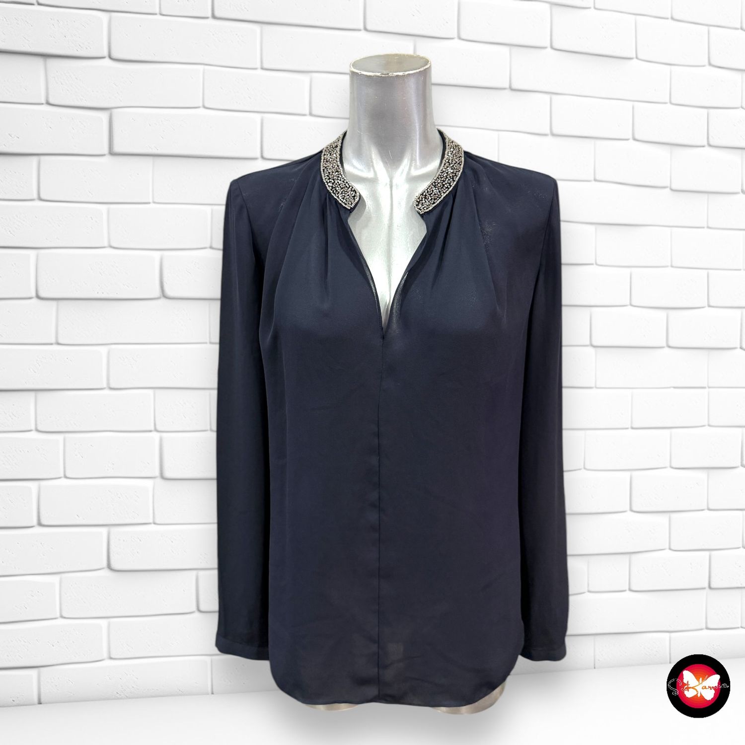 Blusa básica con pedrería 1.2.3. Talla 36/38