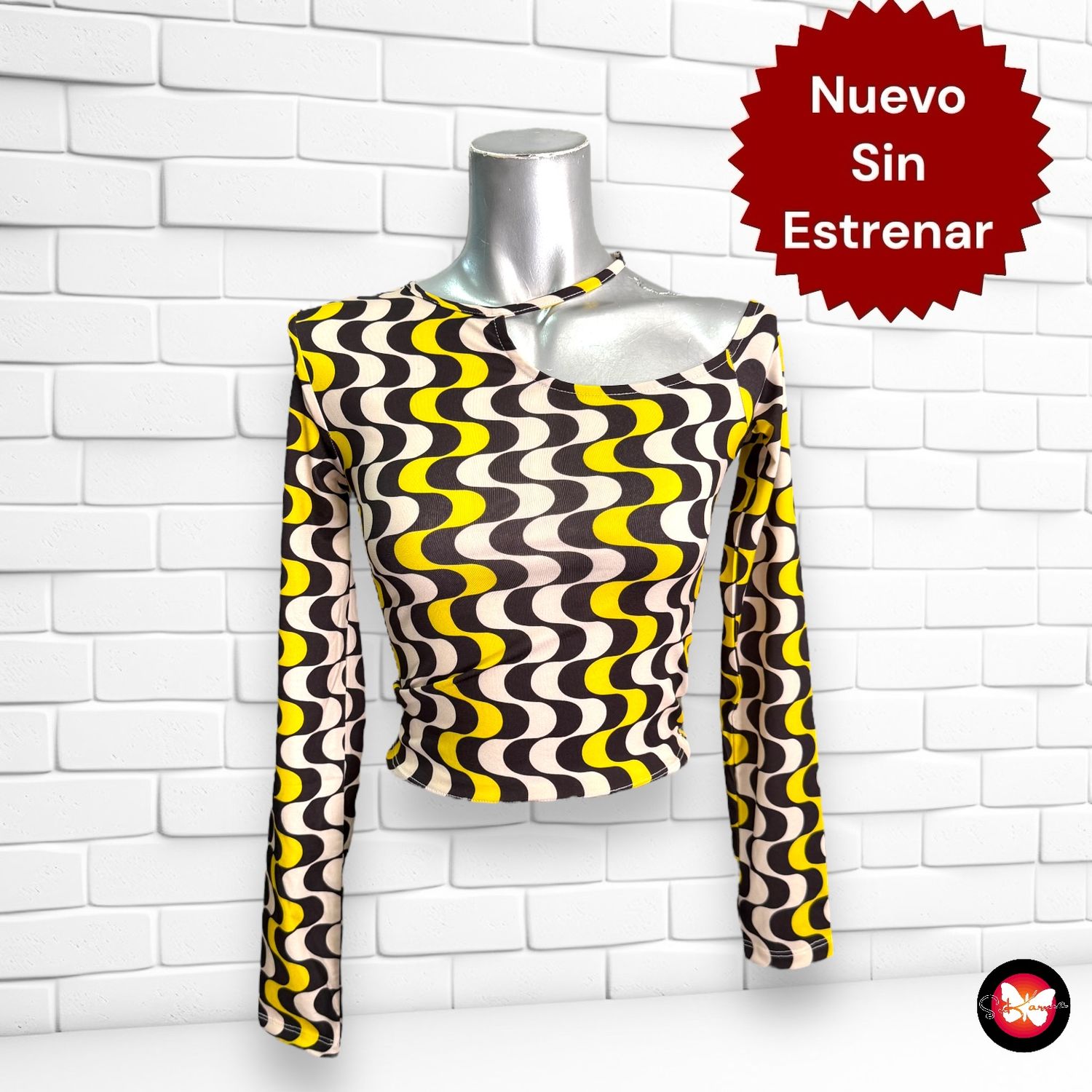 Camiseta con hombro al aire SINSAY Talla S