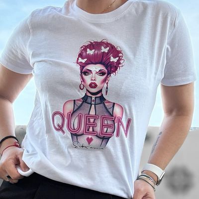 Camiseta feminista "D.QUEEN"
