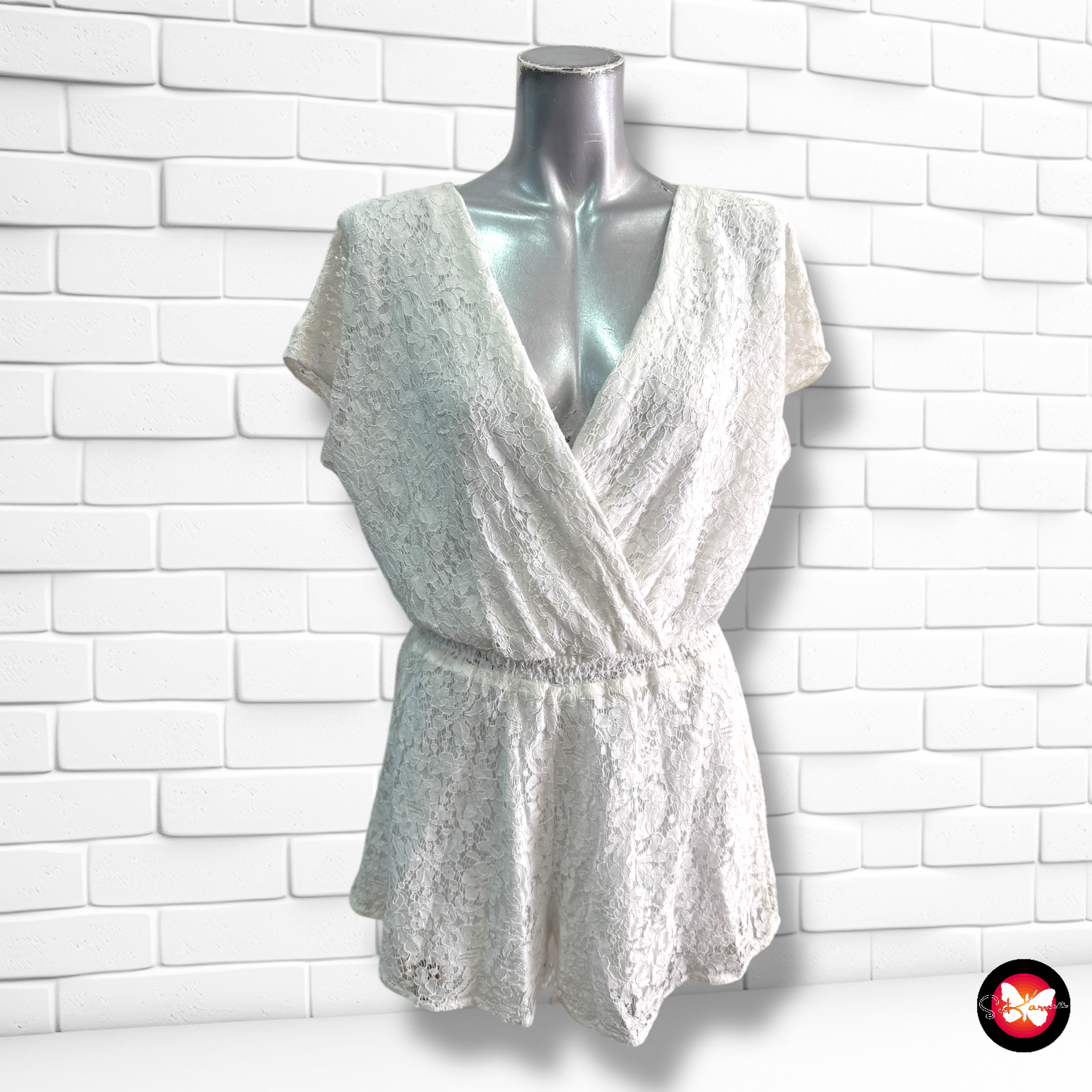 Mono corto de encaje LOFTY MANNER Talla M
