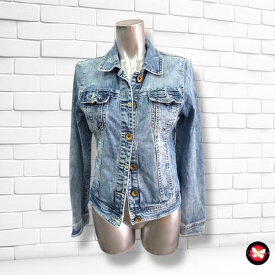 Cazadora vaquera BERSHKA Talla M