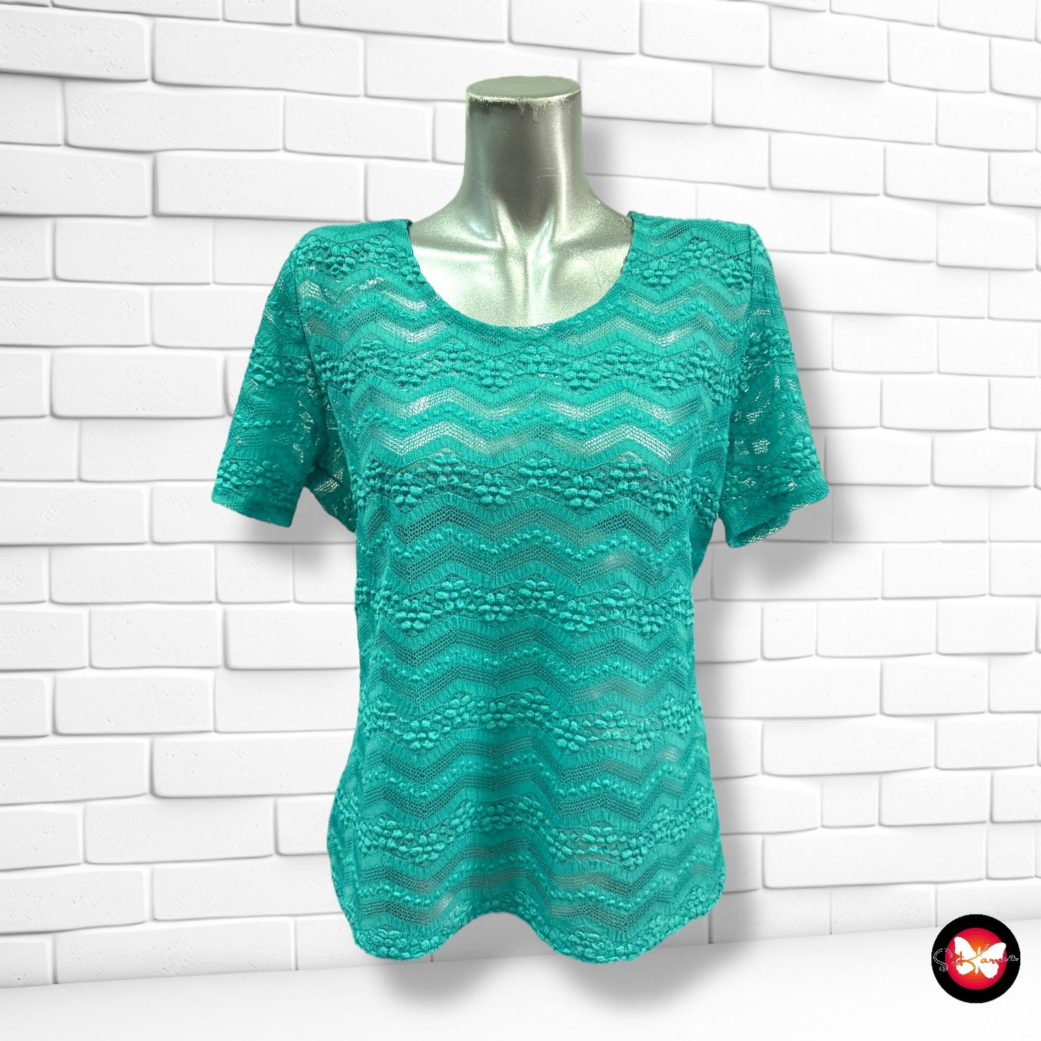 Blusa básica con encaje Talla 46