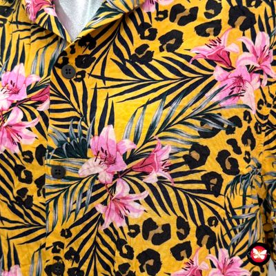Camisa con estampado DIVIDED Talla M