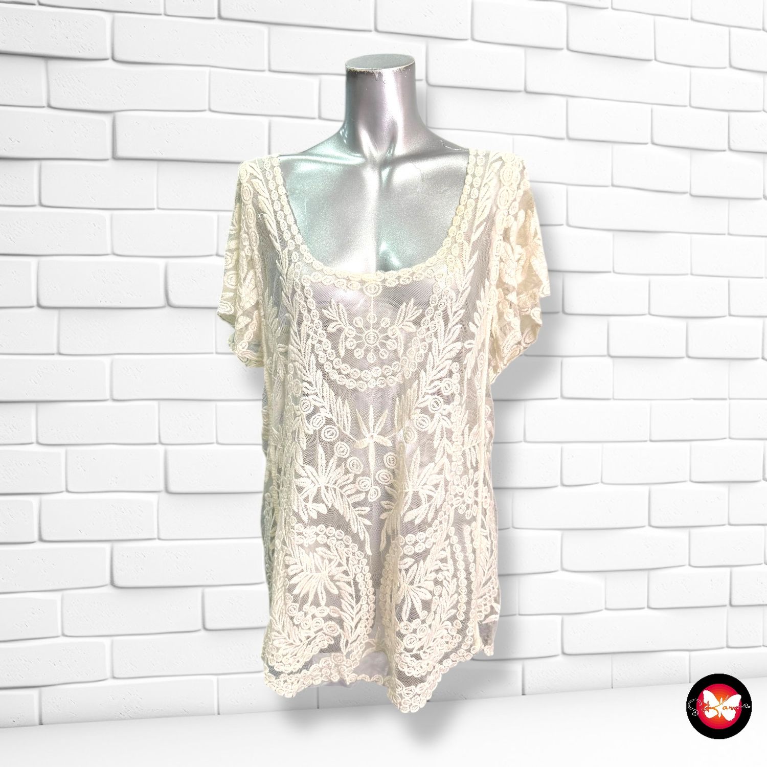 Blusa de encaje CMD Talla L