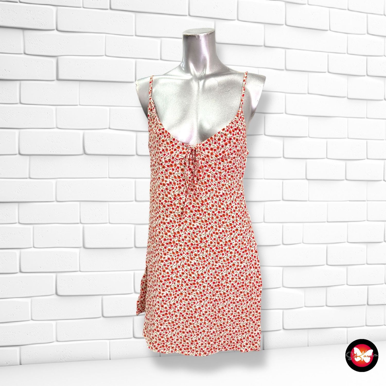 Vestido con estampado florecitas  PULL&amp;BEAR Talla M