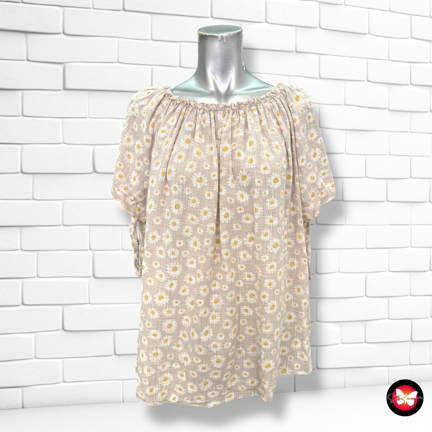 Blusa escote barco con florecitas Talla Única