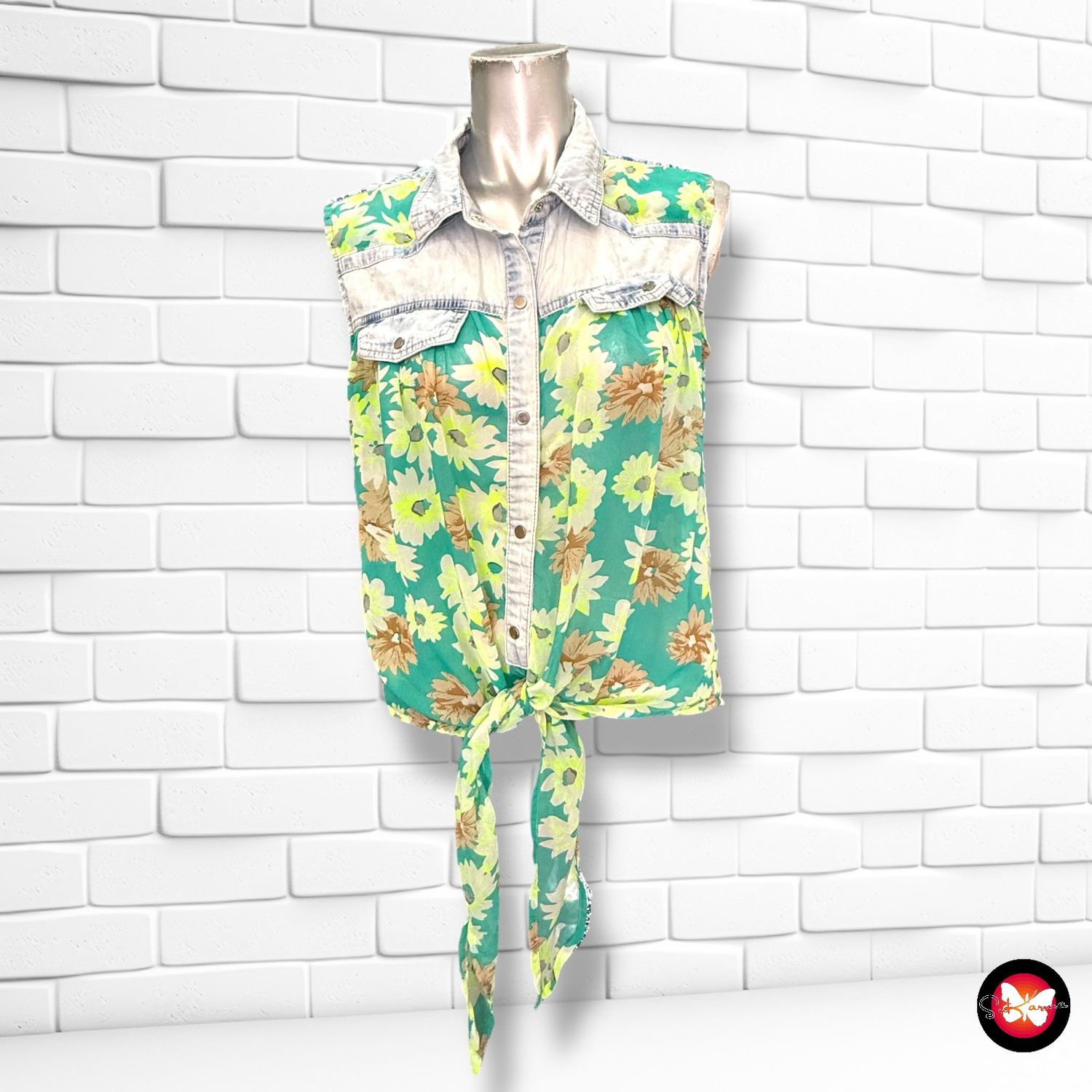 Camisa vaquera y flores Talla S