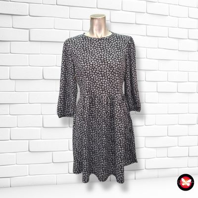 Vestido de florecitas STRADIVARIUS Talla S